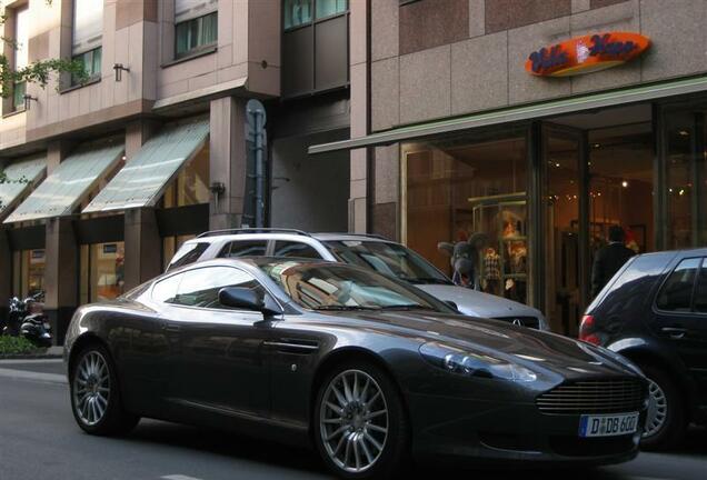 Aston Martin DB9