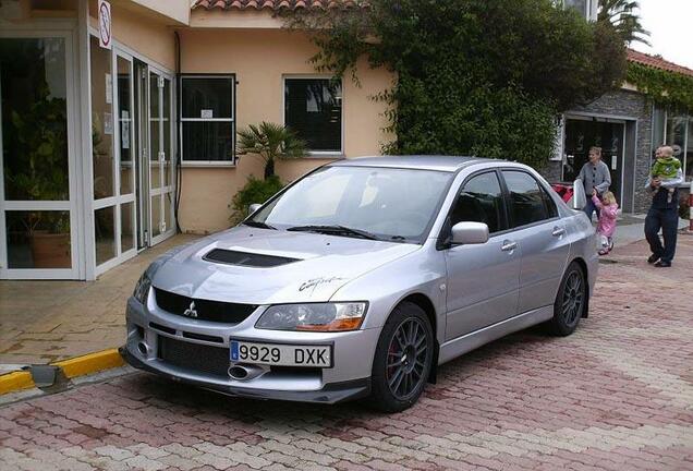 Mitsubishi Lancer Evolution IX FQ