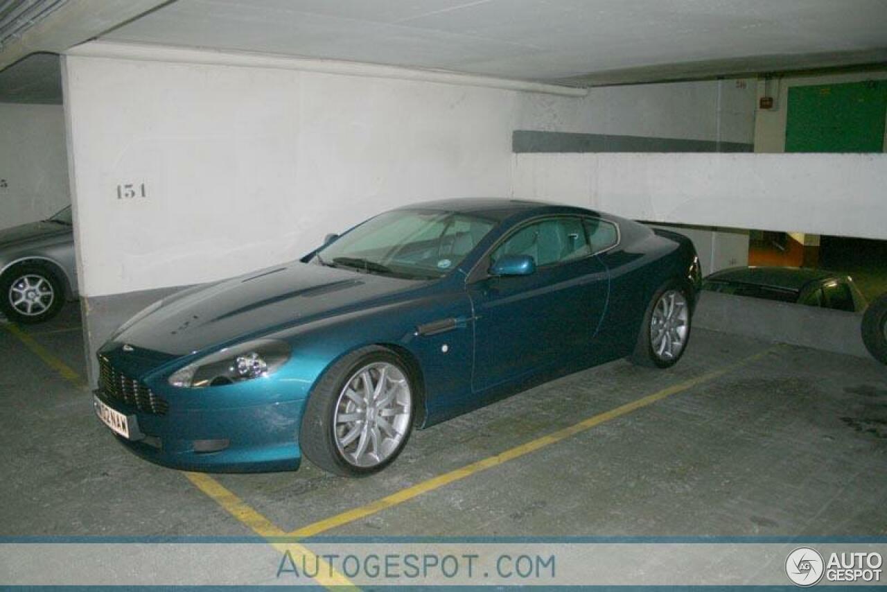 Aston Martin DB9