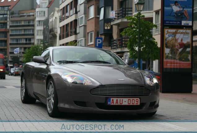 Aston Martin DB9