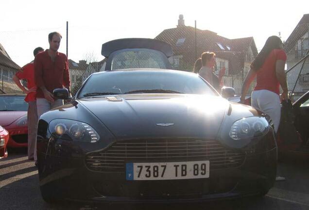 Aston Martin V8 Vantage