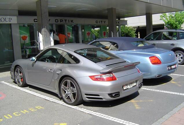 Bentley Continental GTC