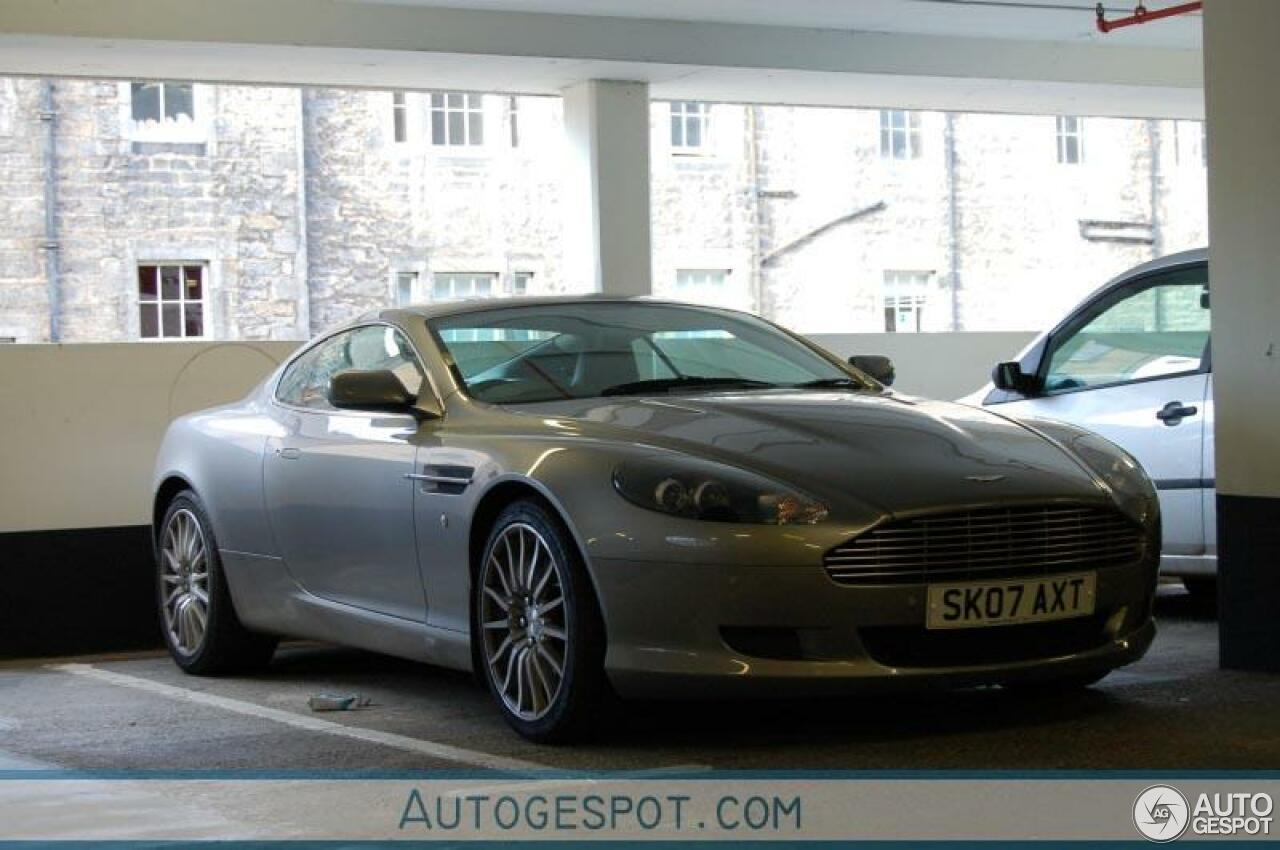 Aston Martin DB9