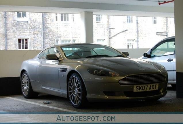 Aston Martin DB9