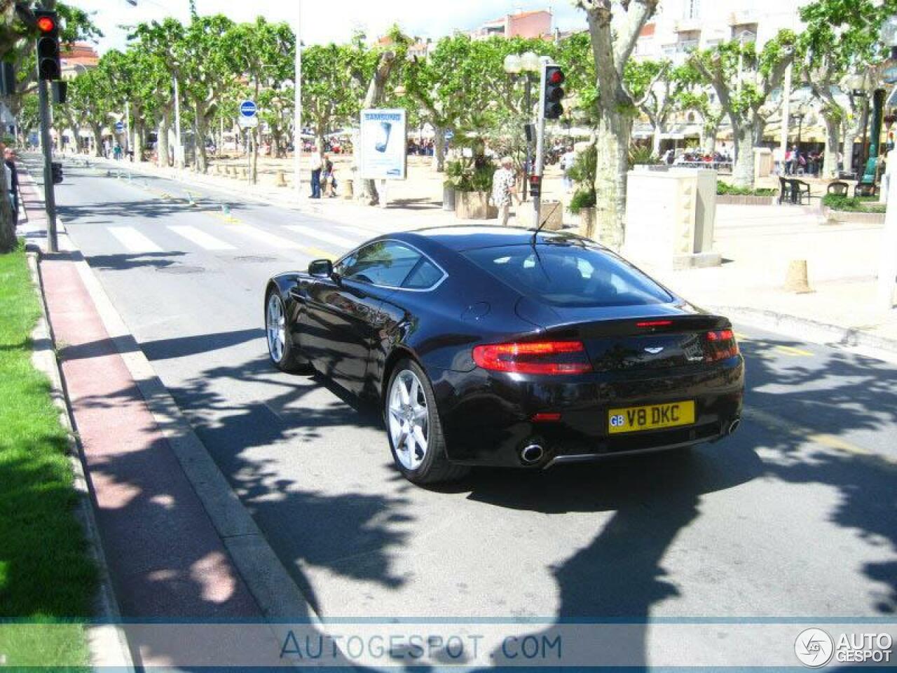 Aston Martin V8 Vantage