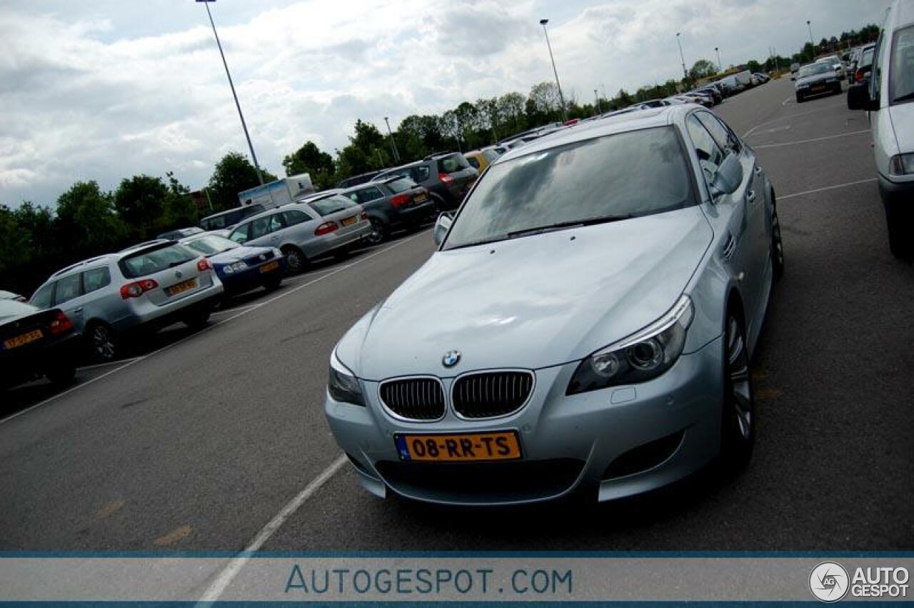 BMW M5 E60 2005