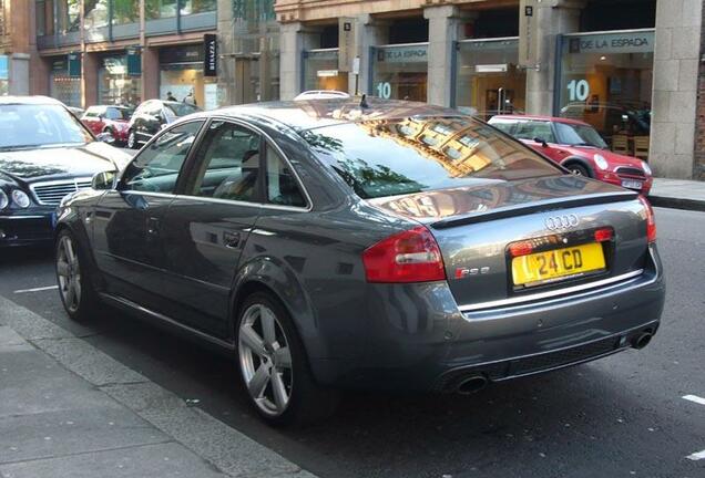 Audi RS6 Sedan C5