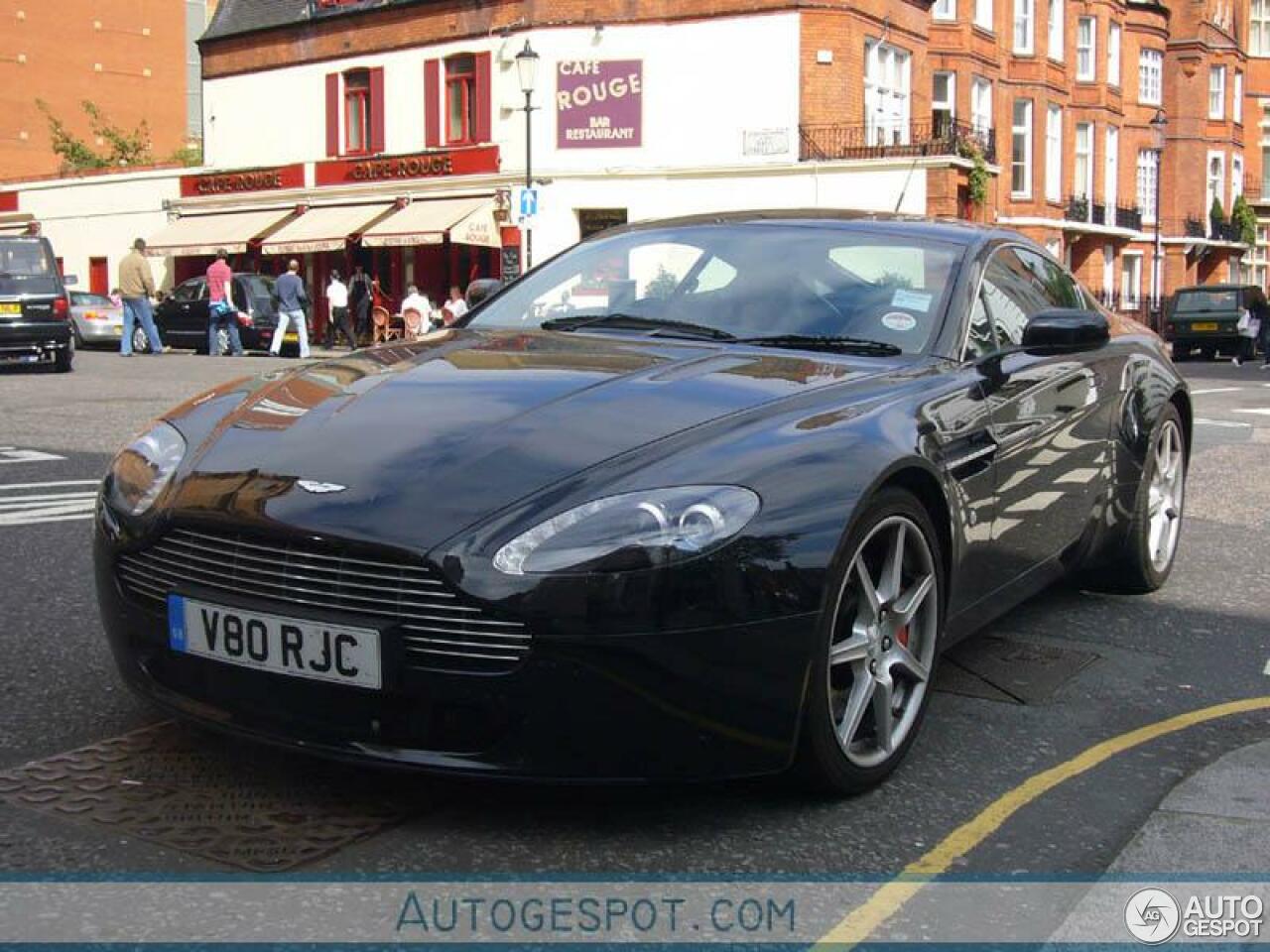 Aston Martin V8 Vantage