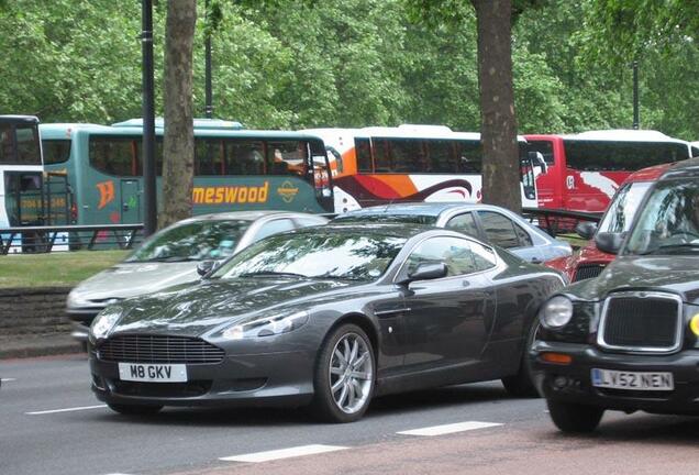 Aston Martin DB9