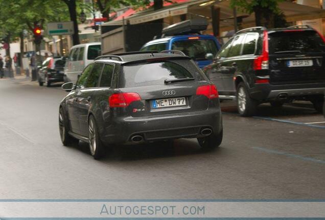 Audi RS4 Avant B7