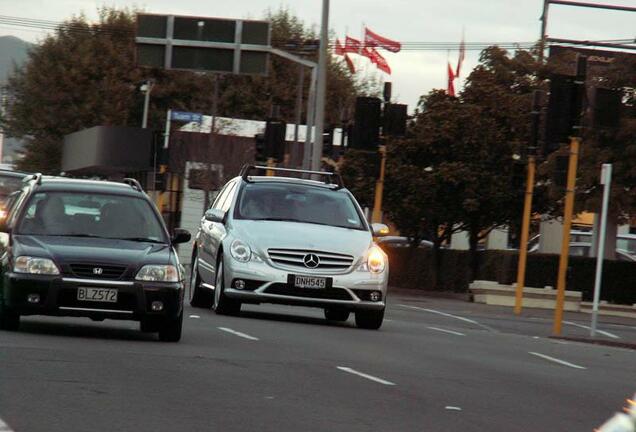 Mercedes-Benz R 63 AMG