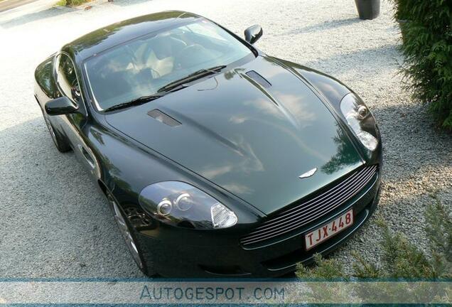 Aston Martin DB9