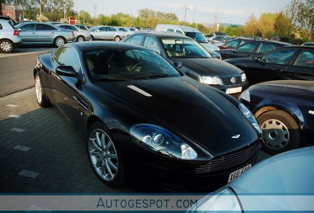 Aston Martin DB9