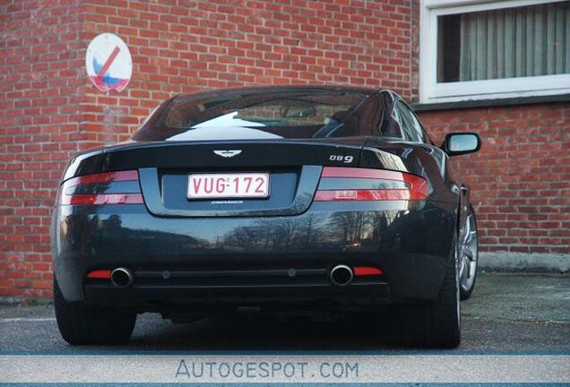 Aston Martin DB9