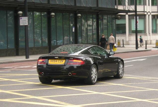 Aston Martin DB9