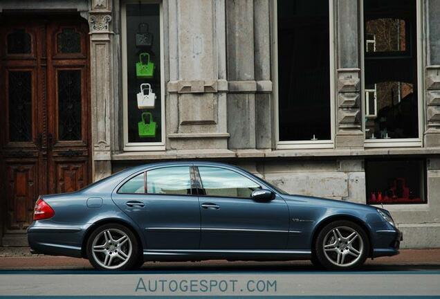 Mercedes-Benz E 55 AMG