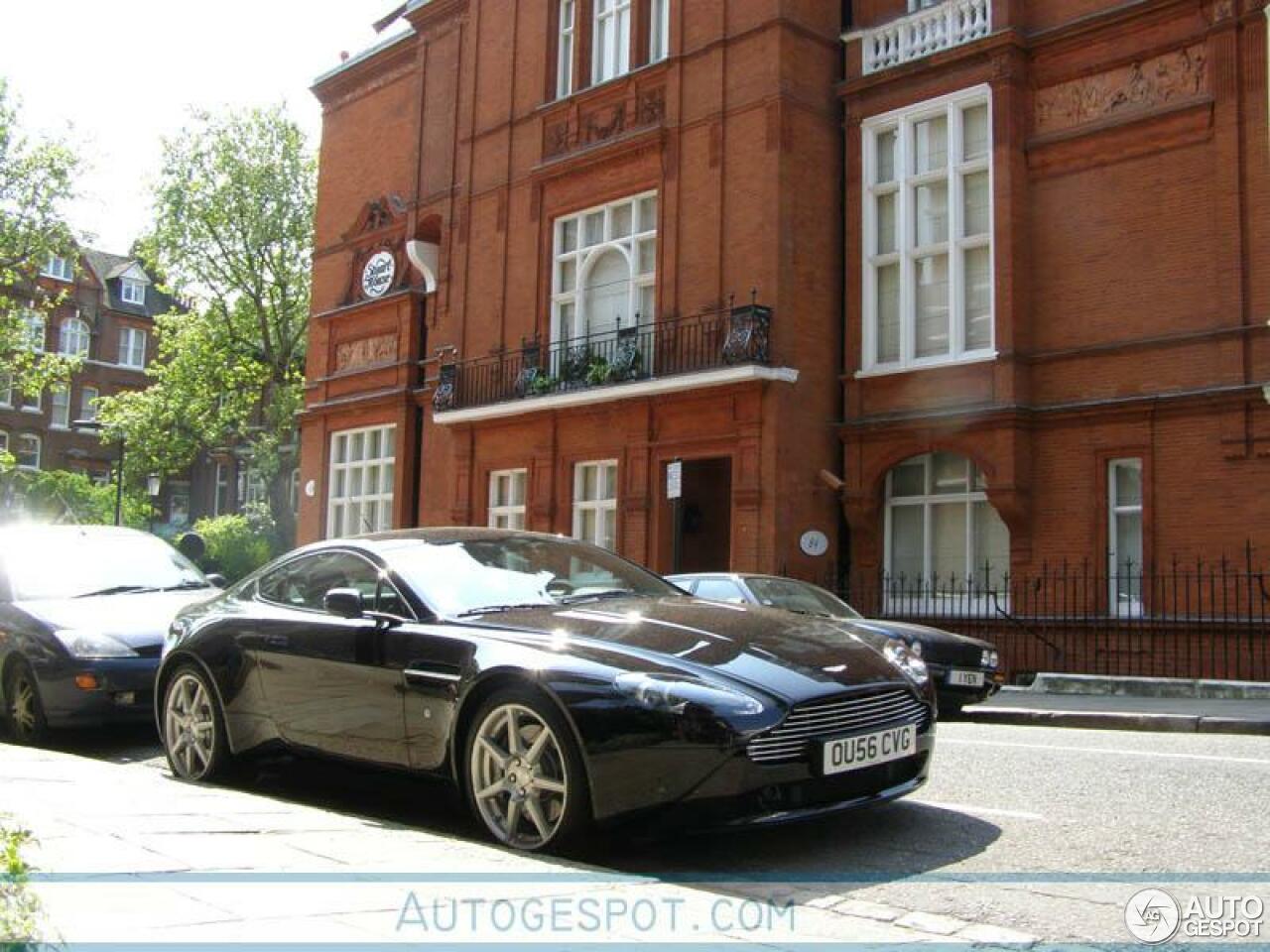 Aston Martin V8 Vantage