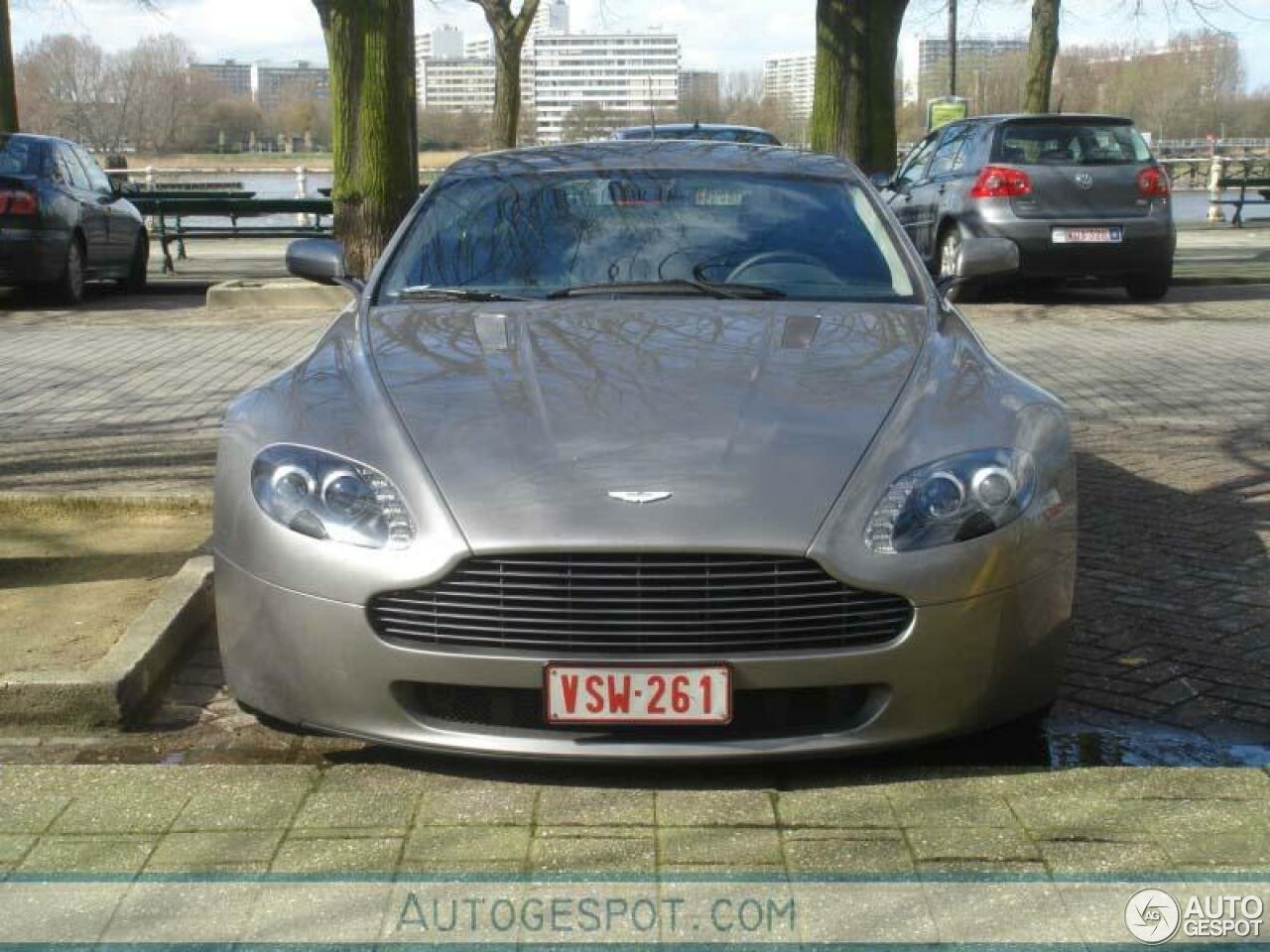 Aston Martin V8 Vantage