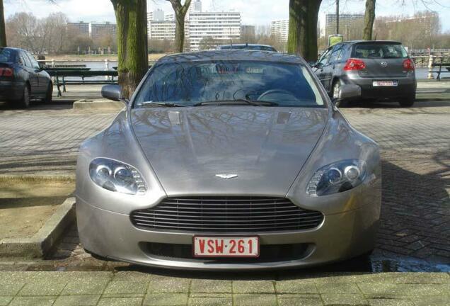 Aston Martin V8 Vantage