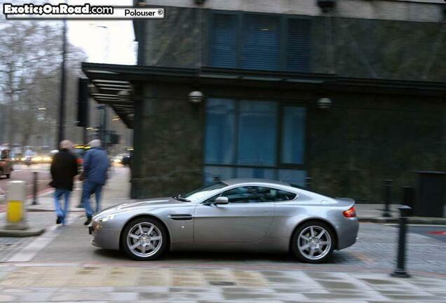 Aston Martin V8 Vantage