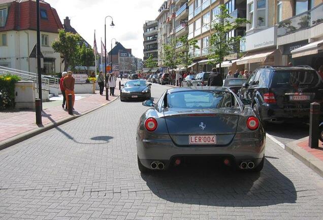 Aston Martin DB9