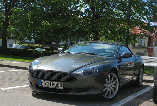 Aston Martin DB9 Volante