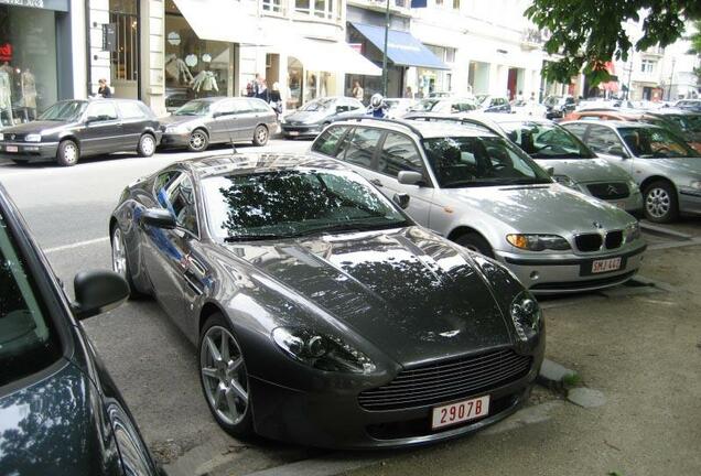 Aston Martin V8 Vantage