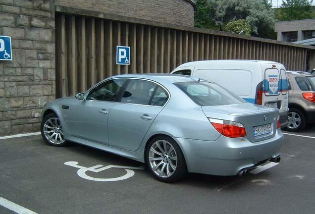 BMW M5 E60 2005