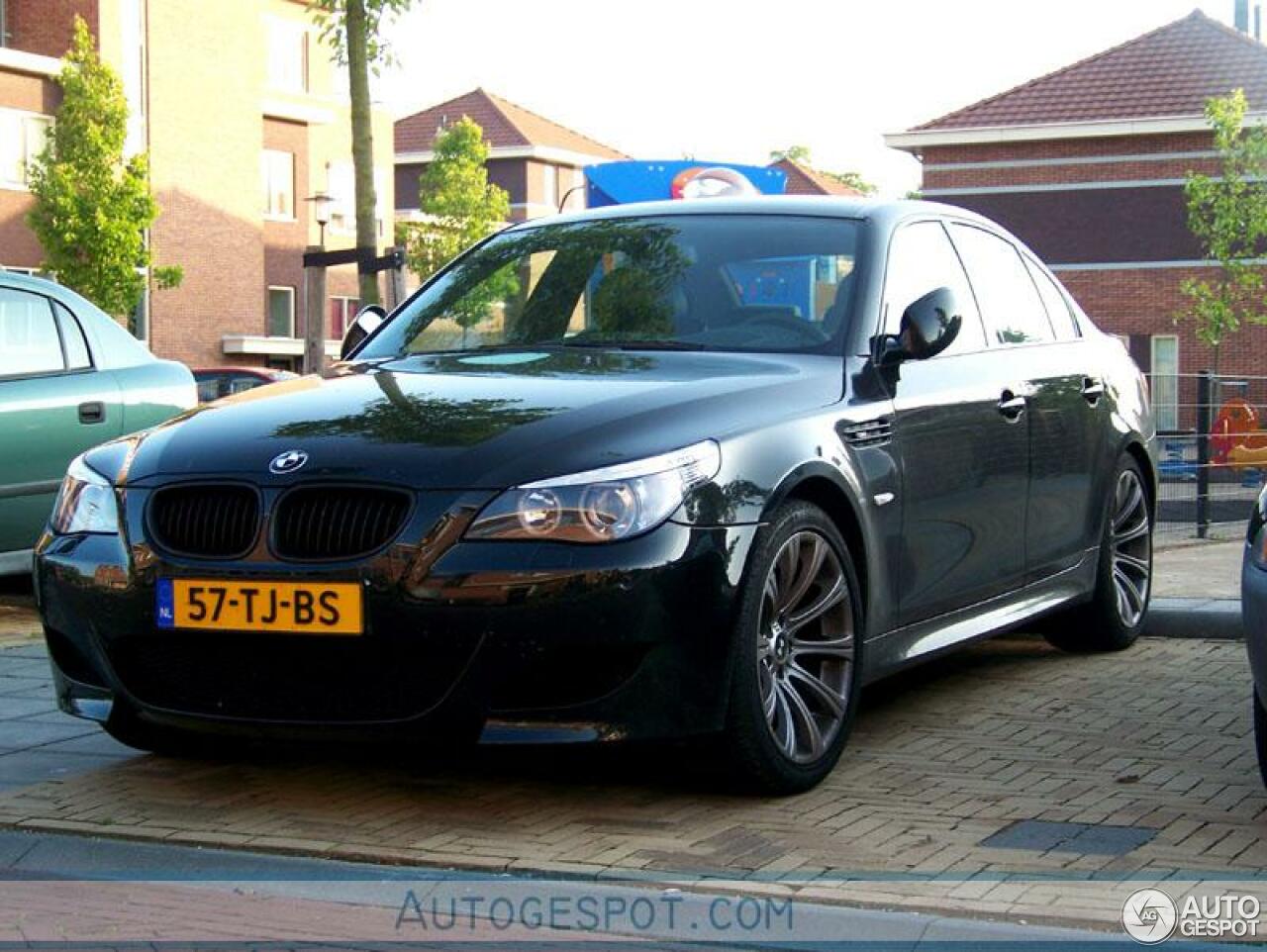 BMW M5 E60 2005