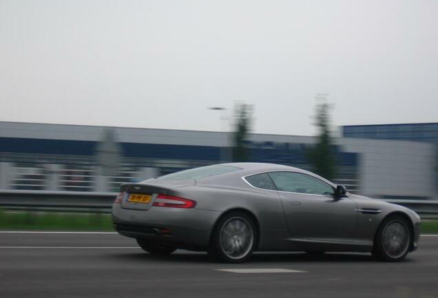 Aston Martin DB9