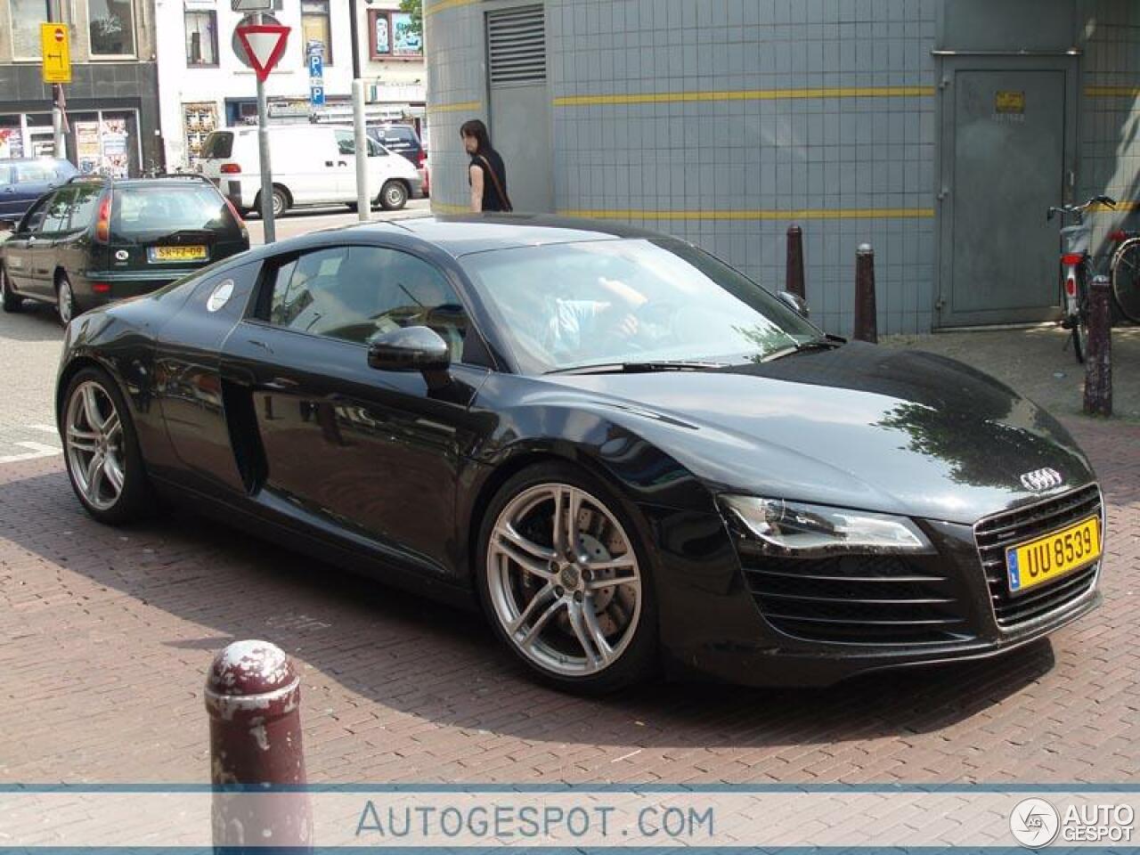 Audi R8