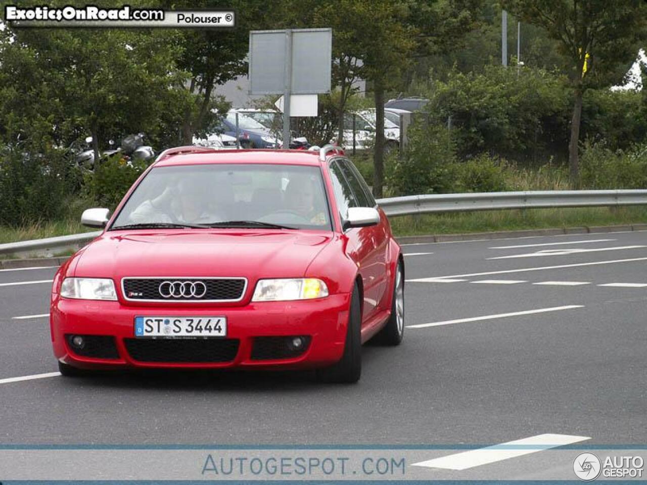 Audi RS4 Avant B5