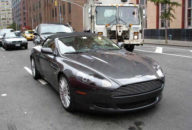 Aston Martin DB9 Volante