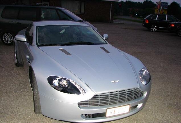 Aston Martin V8 Vantage