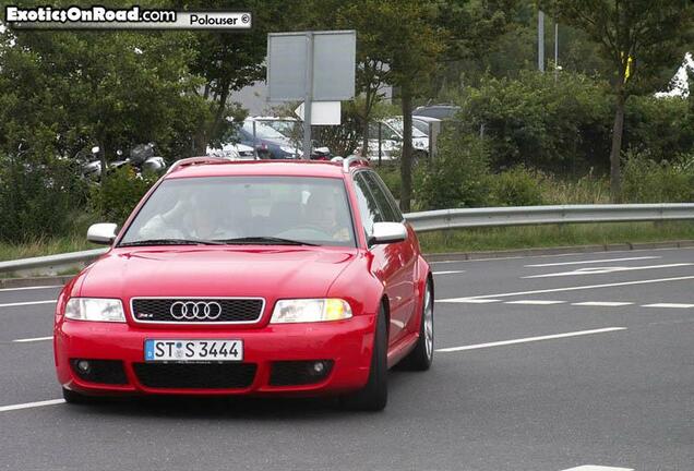 Audi RS4 Avant B5