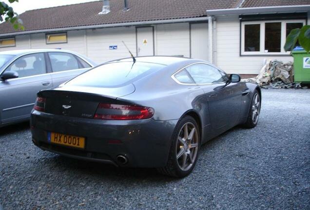 Aston Martin V8 Vantage