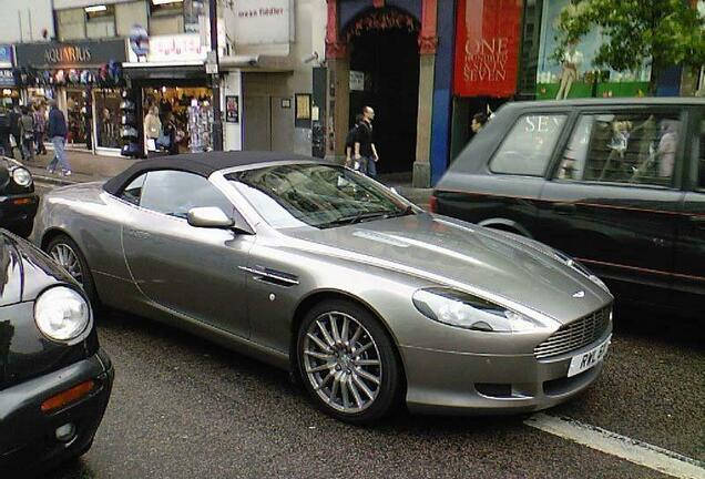 Aston Martin DB9 Volante