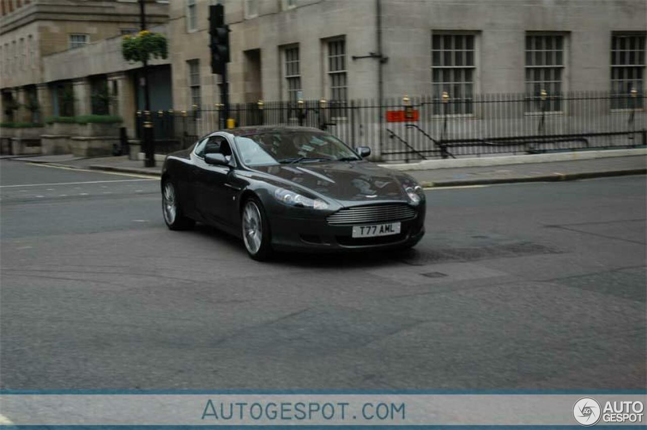 Aston Martin DB9