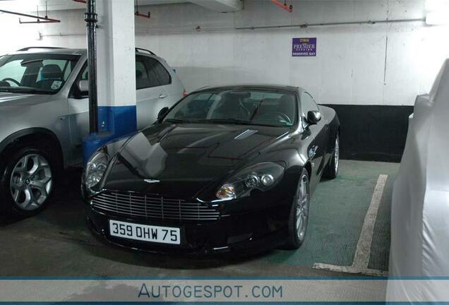 Aston Martin DB9