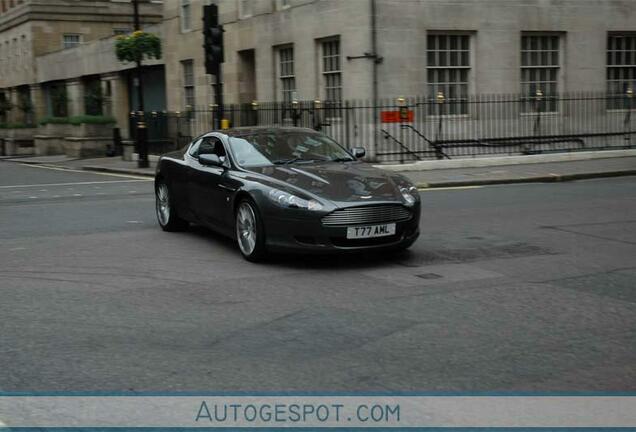 Aston Martin DB9