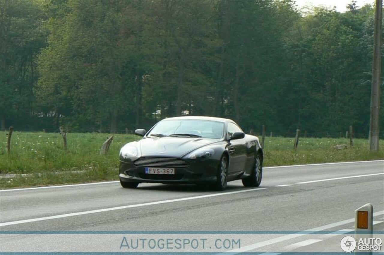 Aston Martin DB9