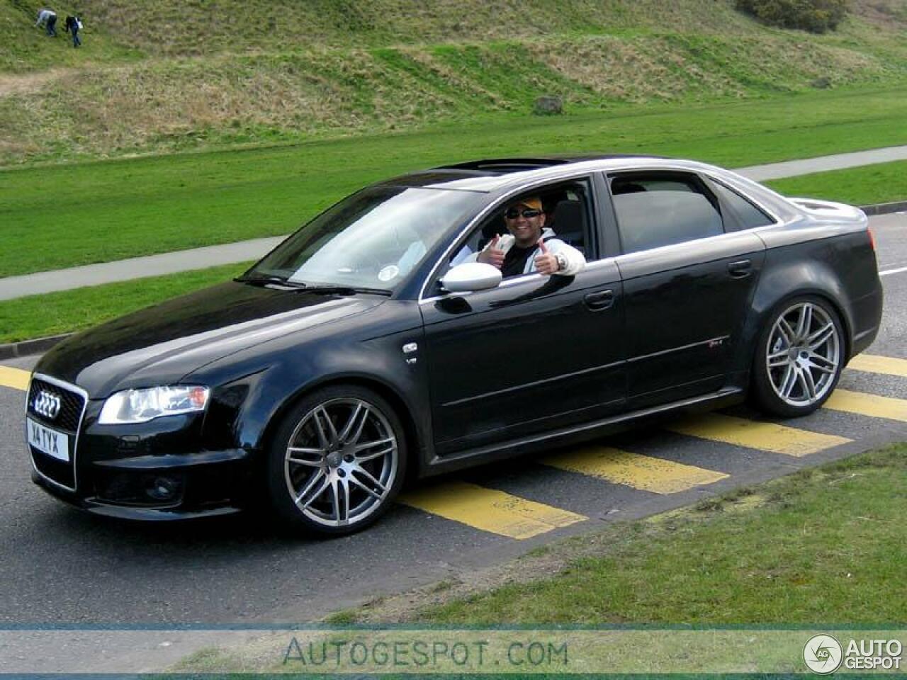 Audi RS4 Sedan