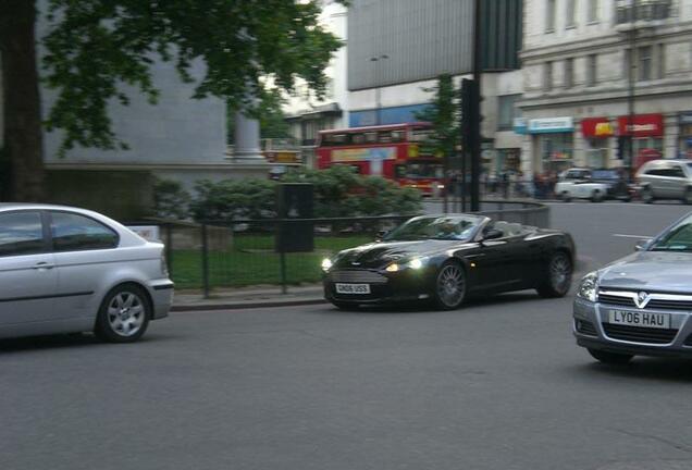 Aston Martin DB9 Volante