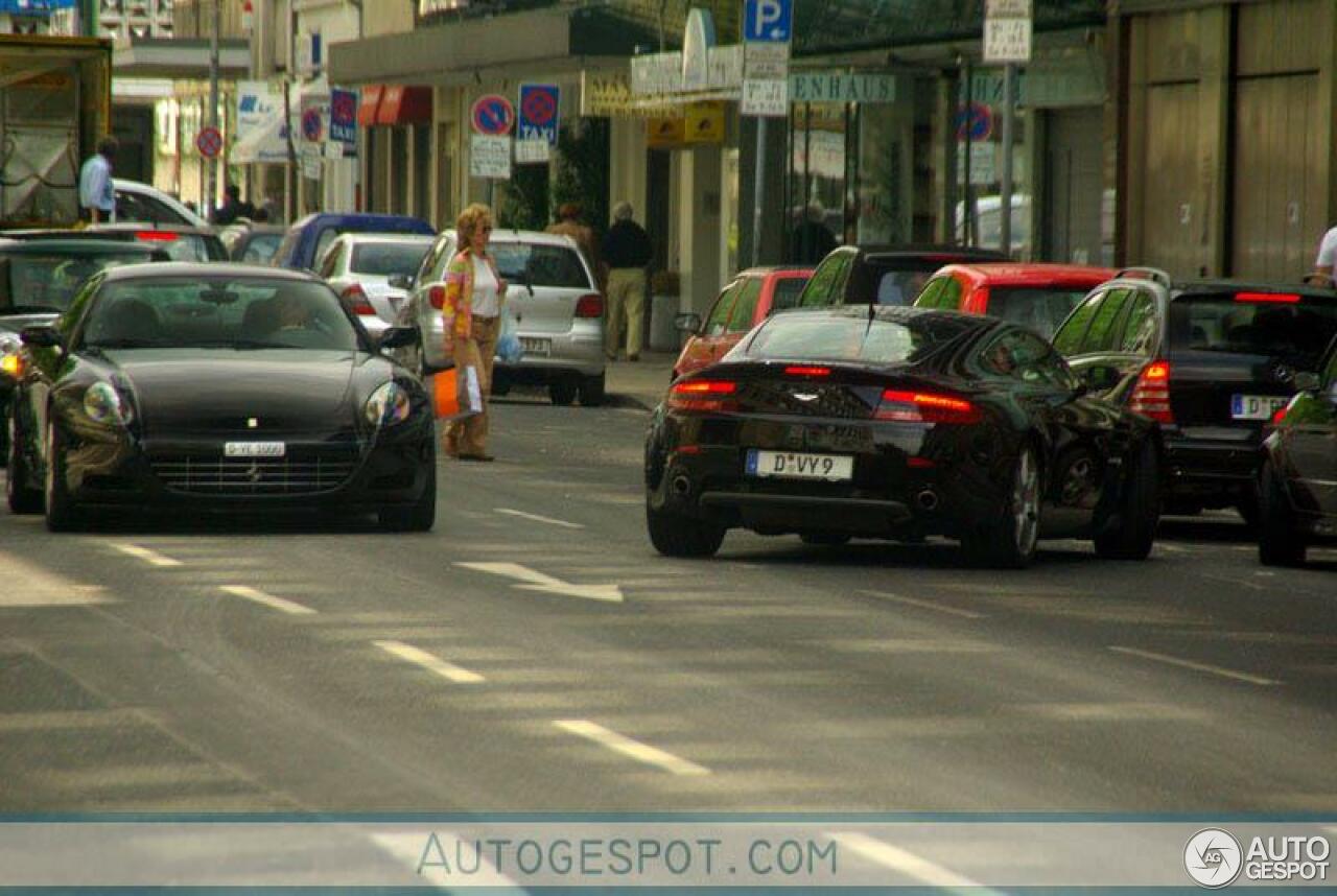 Aston Martin V8 Vantage