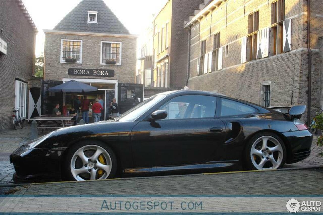 Porsche 996 GT2