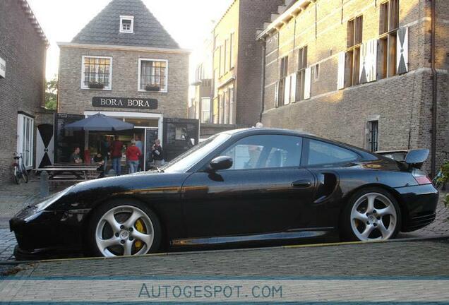 Porsche 996 GT2