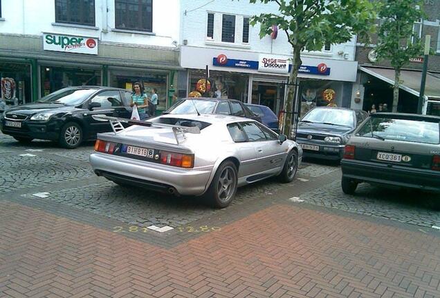 Lotus Esprit Sport 350