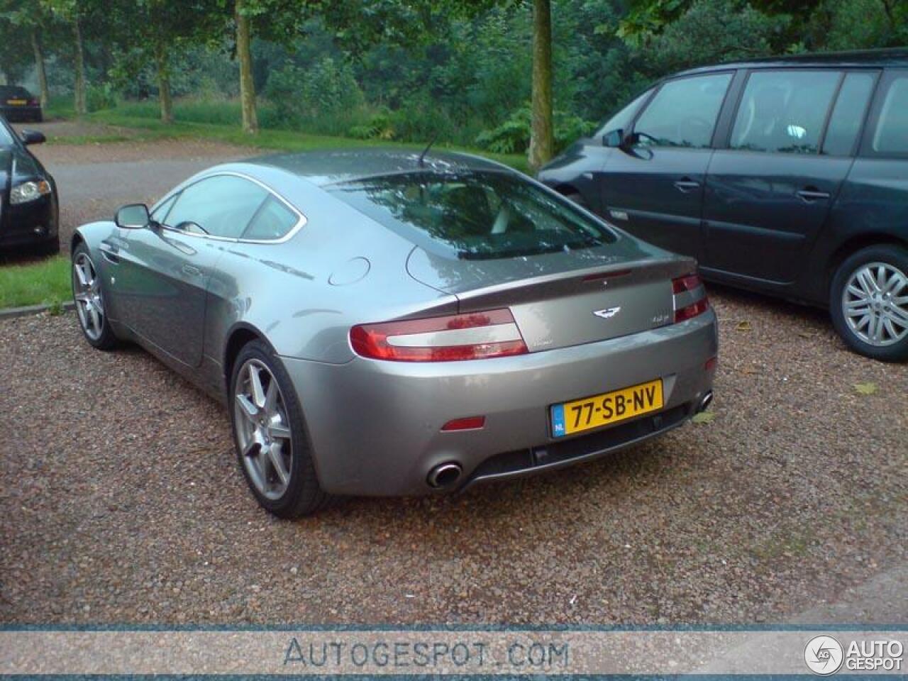 Aston Martin V8 Vantage