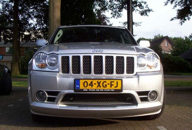 Jeep Grand Cherokee SRT-8 2005