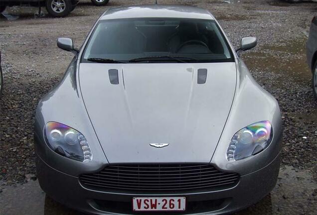 Aston Martin V8 Vantage